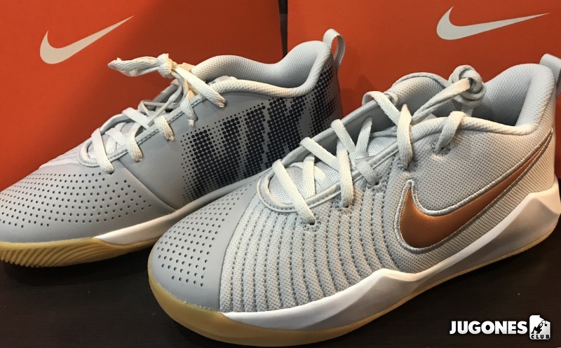 nike team hustle quick basketball shoes