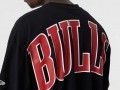 Camiseta New Era Chicago Bulls NBA Infill Logo Oversized Negro