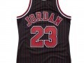 Authentic Jersey Chicago Bulls 1995-96 Michael Jordan