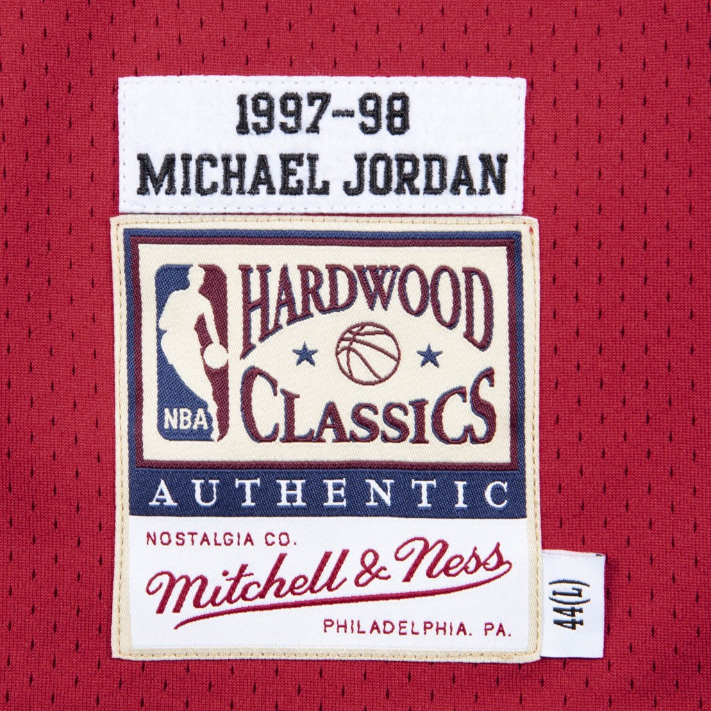 Mitchell & Ness Authentic Shorts Chicago Bulls Road 1997-98