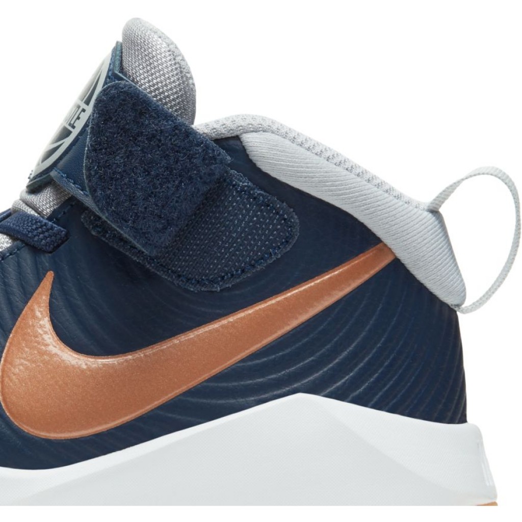 Кроссовки nike team hustle. Кроссовки найк Team Hustle d 9. Кроссовки найк Team Hustle. Найк кроссовки Team Hustle d. Nike Team Hustle Blue