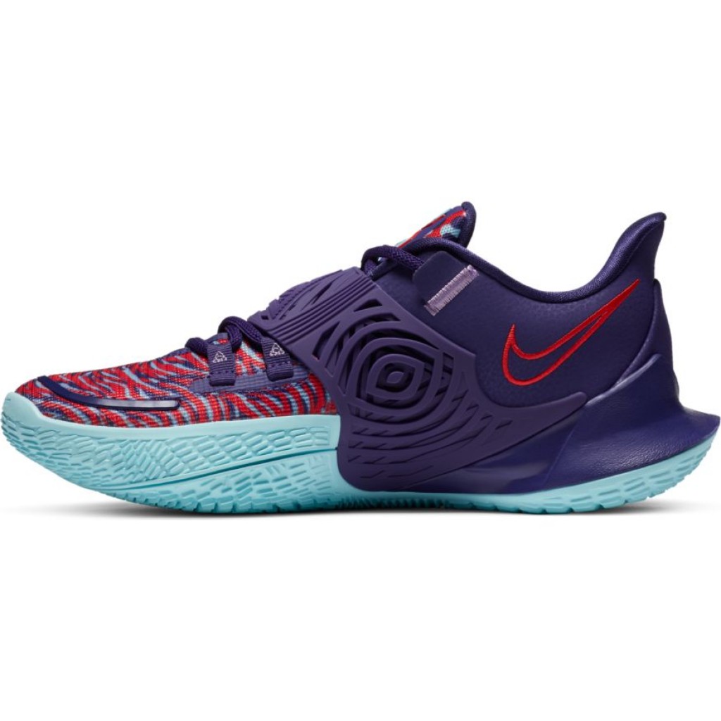 kyrie low 3 moon